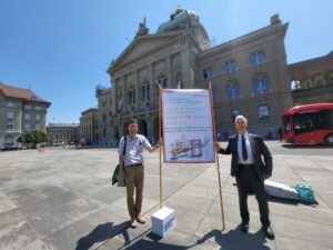 Einreichung der Petition am 13.06.2023 auf dem Bundesplatz